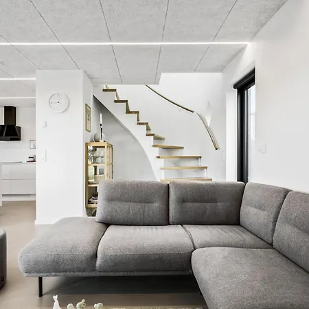 3 Bedroom Stunning In Dom wakacyjny *